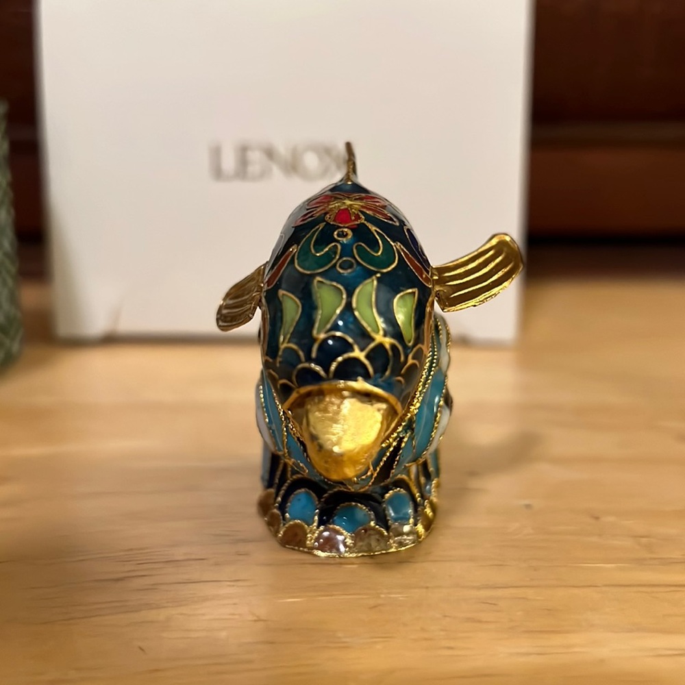 COLLECTIBLE LENOX CHINA DOLPHIN•NEW IN BOX - Picture 2 of 8